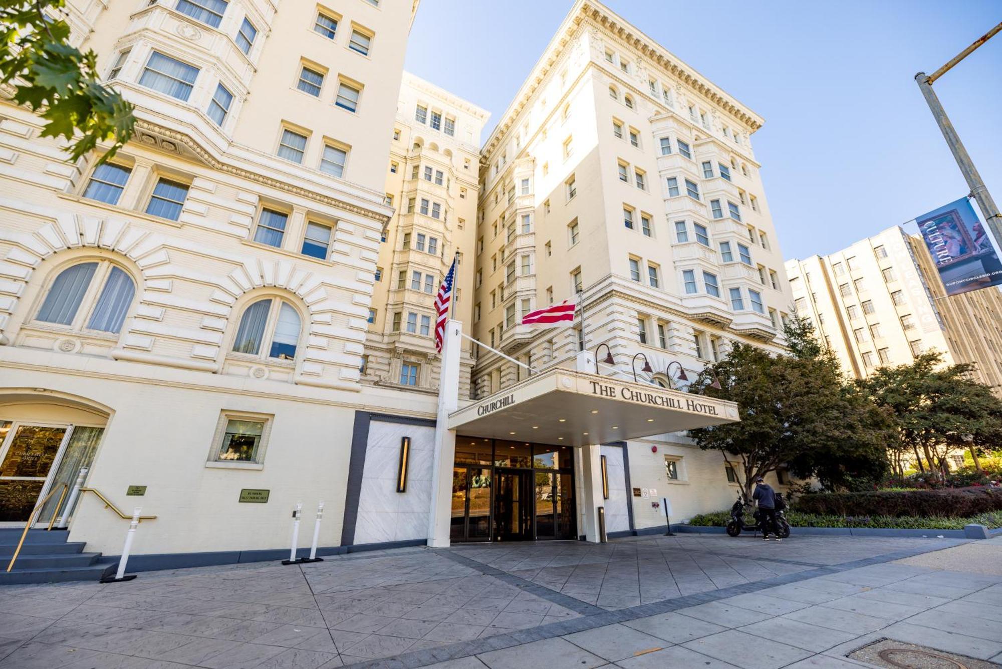 The Churchill Hotel Near Embassy Row Washington Exterior photo