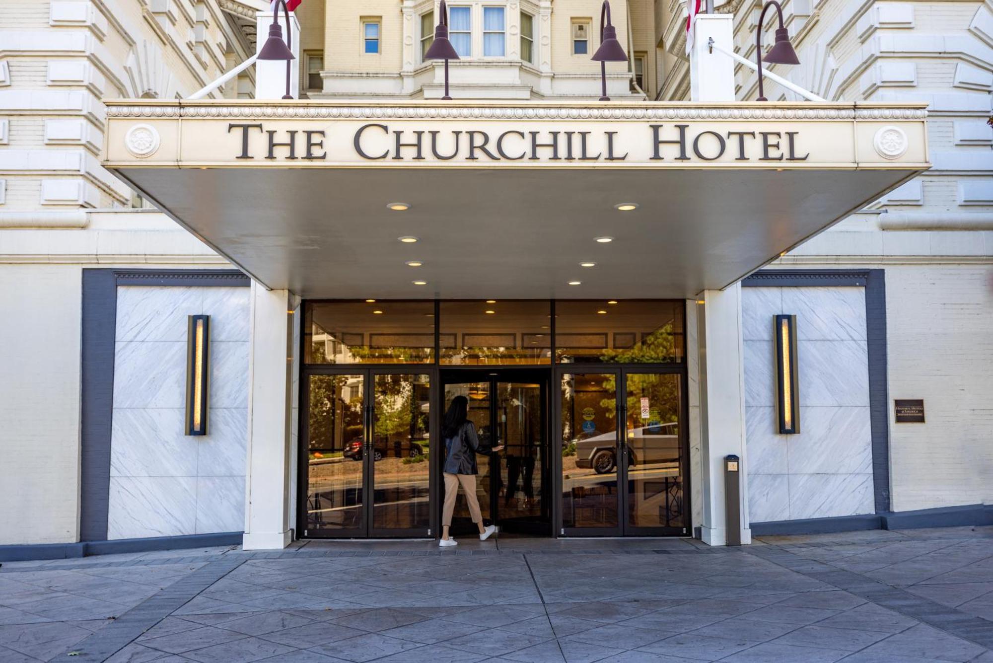 The Churchill Hotel Near Embassy Row Washington Exterior photo